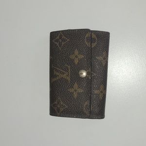 Louis Vuitton 6 Key Holder